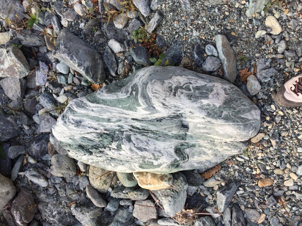 Rocce della vallata del torrente Piota nel comune di Lerma (AL)